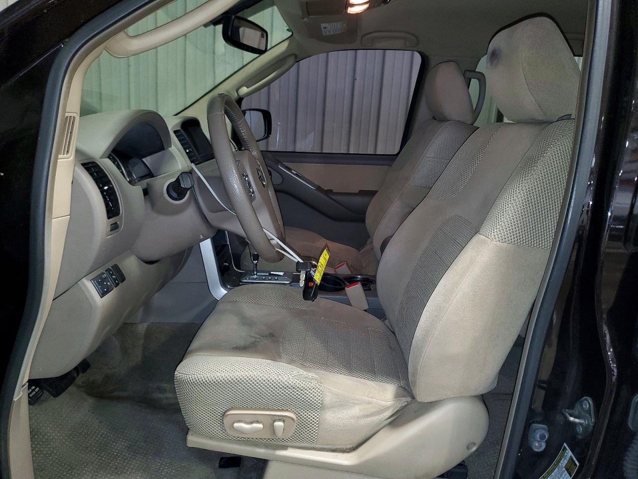 2011 NISSAN PATHFINDER S photo 19