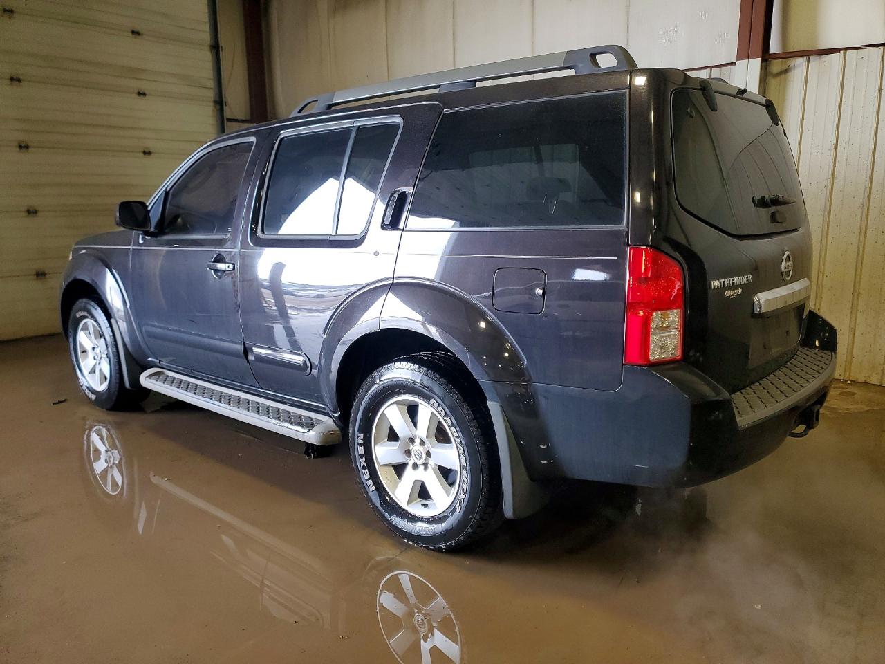 2011 NISSAN PATHFINDER S photo 4
