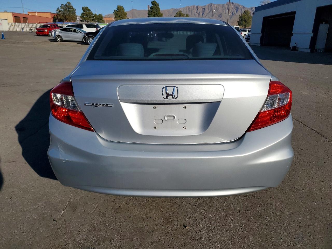 2012 HONDA CIVIC LX photo 11