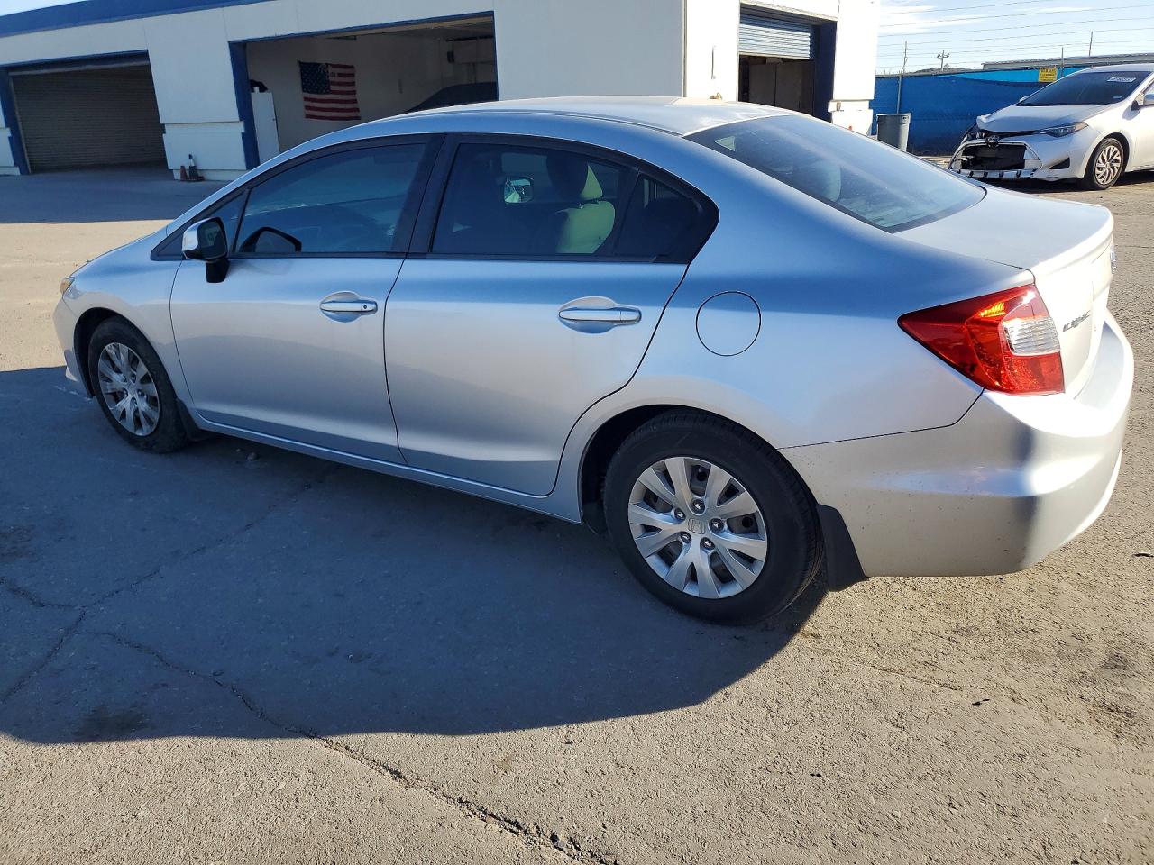 2012 HONDA CIVIC LX photo 3