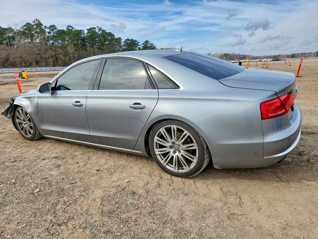 2013 AUDI A8 QUATTRO photo 2