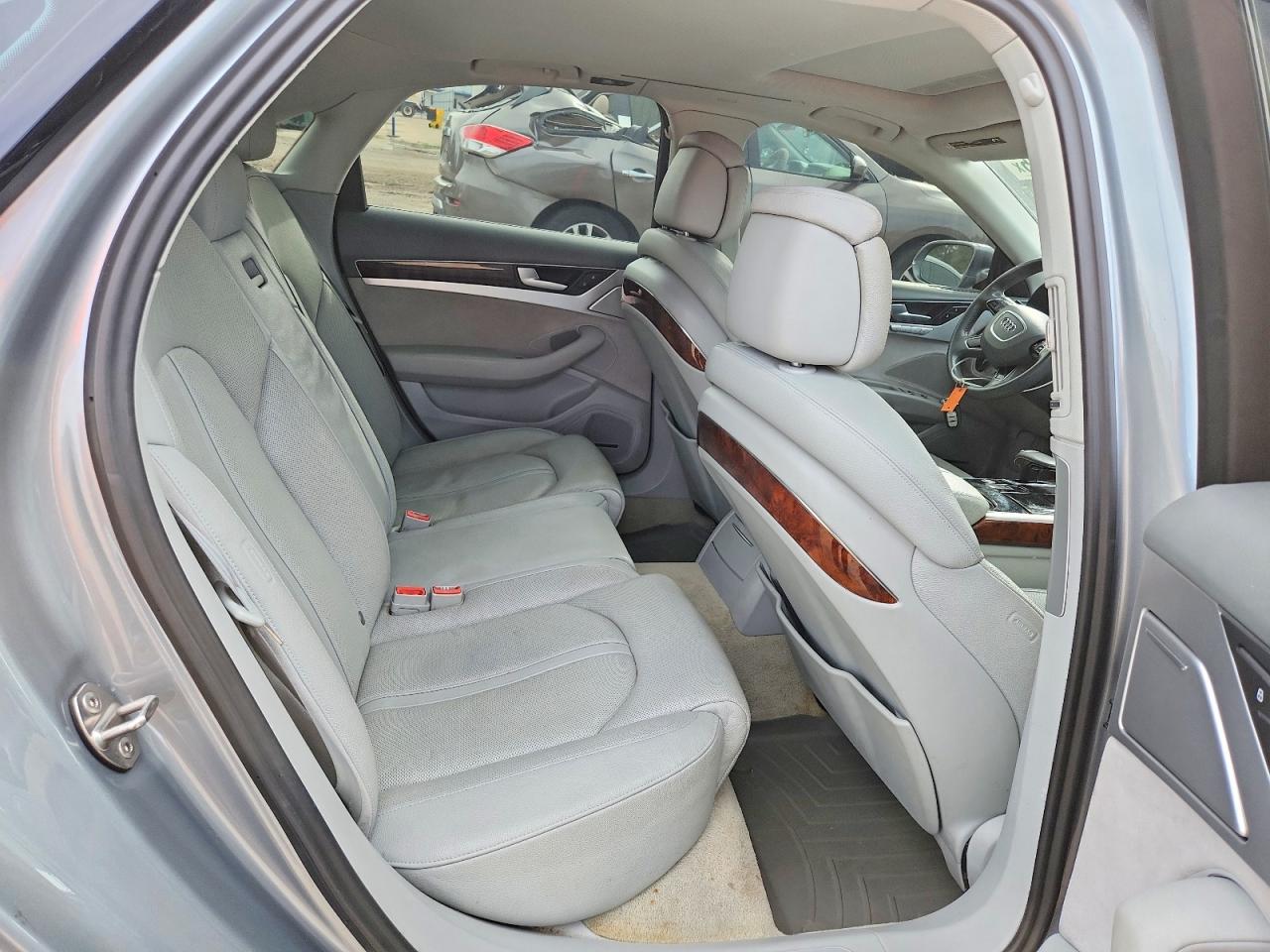 2013 AUDI A8 QUATTRO photo 10