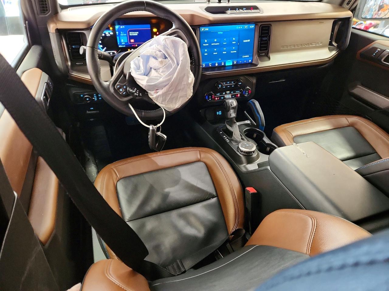 2022 FORD BRONCO BASE photo 8