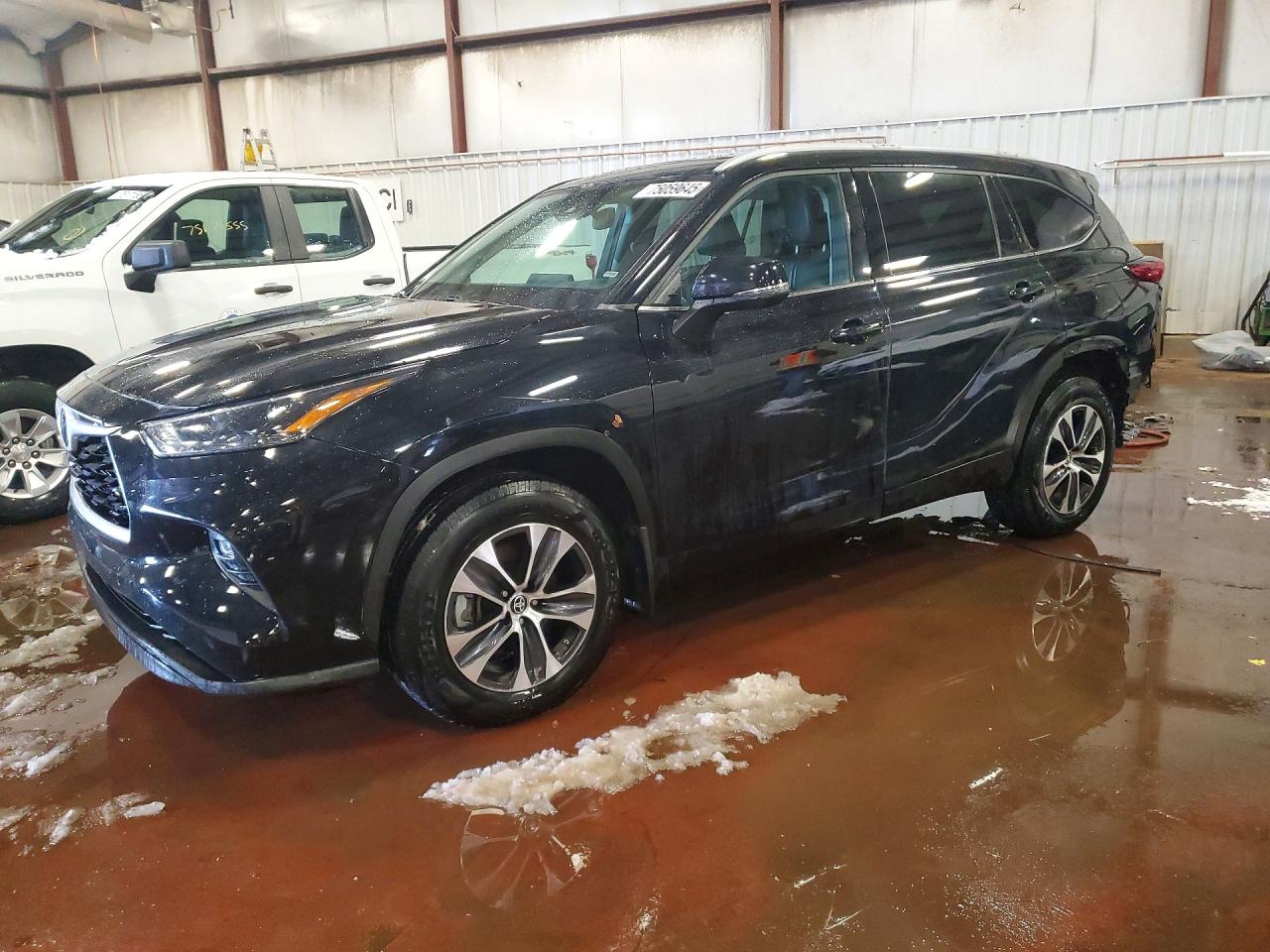 2022 TOYOTA HIGHLANDER