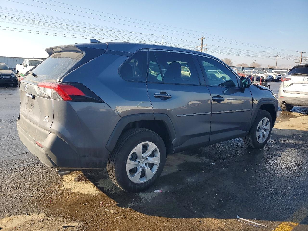 2024 TOYOTA RAV4 LE photo 3
