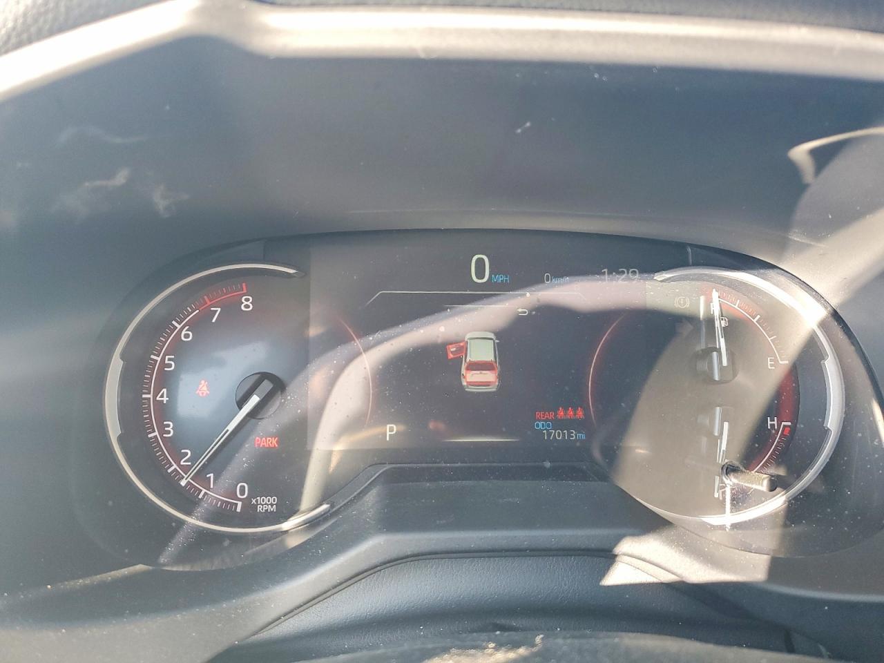 2024 TOYOTA RAV4 LE photo 9