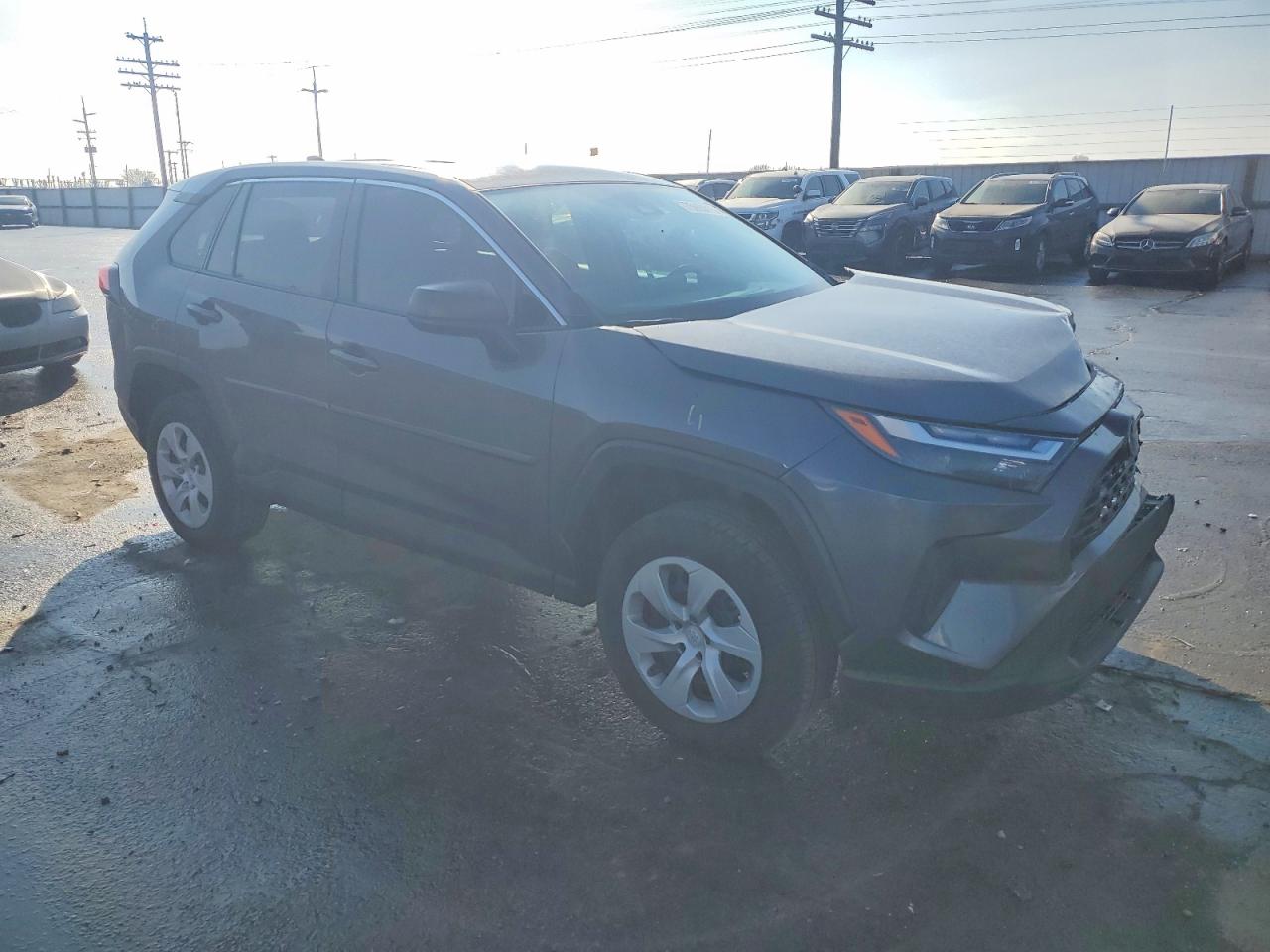 2024 TOYOTA RAV4 LE photo 4