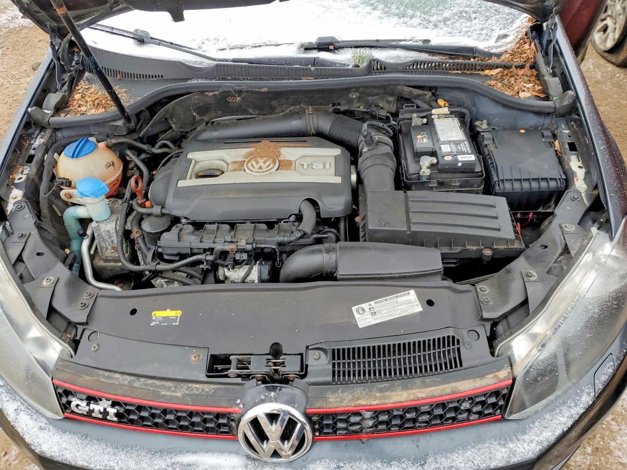 2012 VOLKSWAGEN GTI photo 11