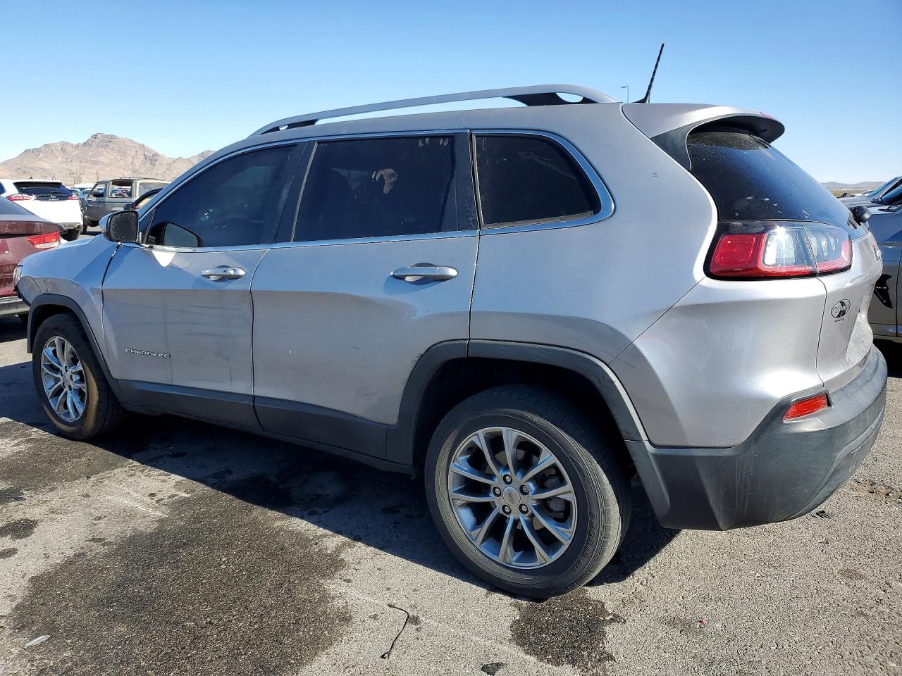 2019 JEEP CHEROKEE LATITUDE PLUS photo 2