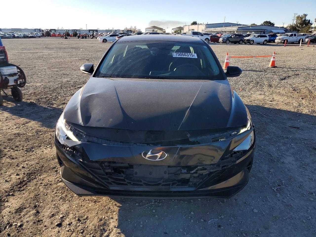 2023 HYUNDAI ELANTRA SEL photo 5