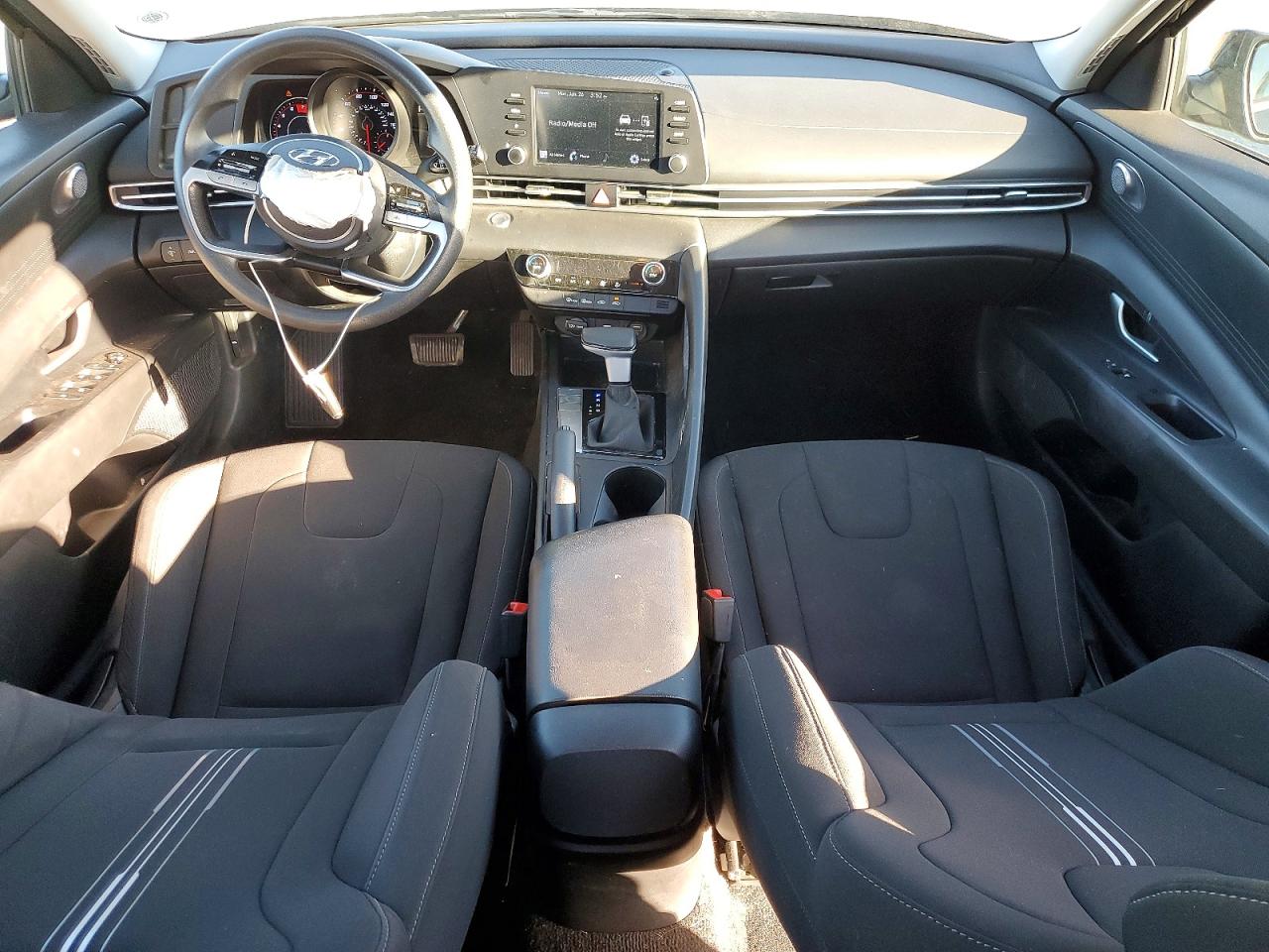 2023 HYUNDAI ELANTRA SEL photo 8