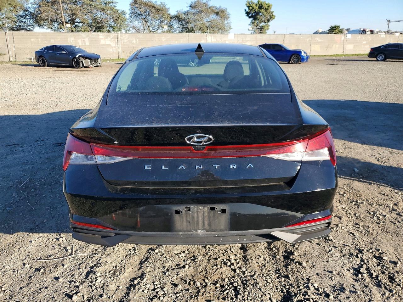 2023 HYUNDAI ELANTRA SEL photo 6