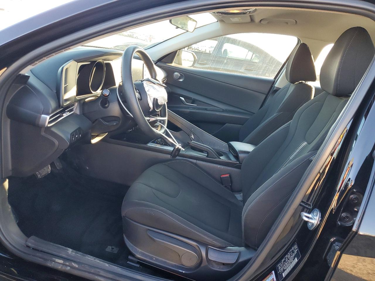 2023 HYUNDAI ELANTRA SEL photo 7