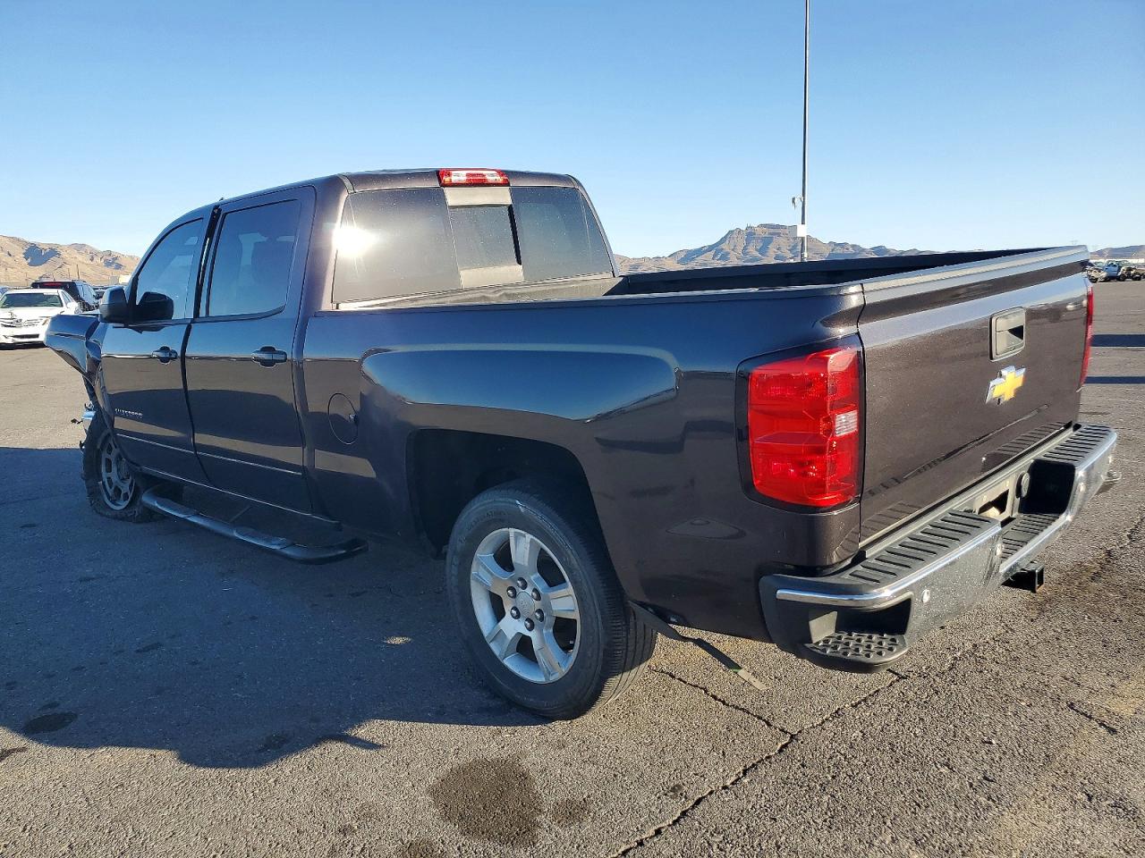 2015 CHEVROLET SILVERADO C1500 LT photo 2