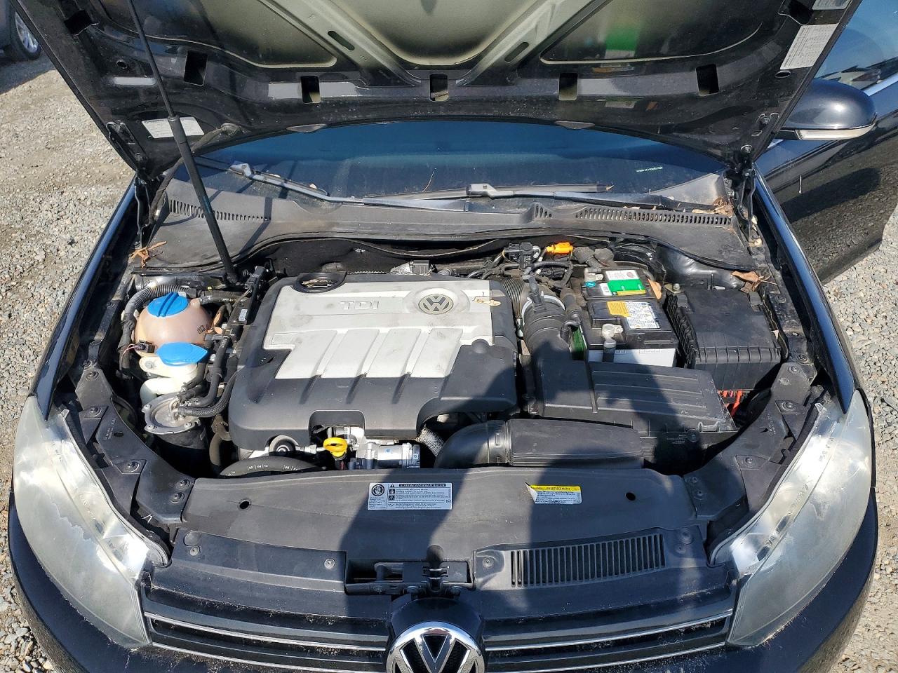 2014 VOLKSWAGEN JETTA TDI photo 31