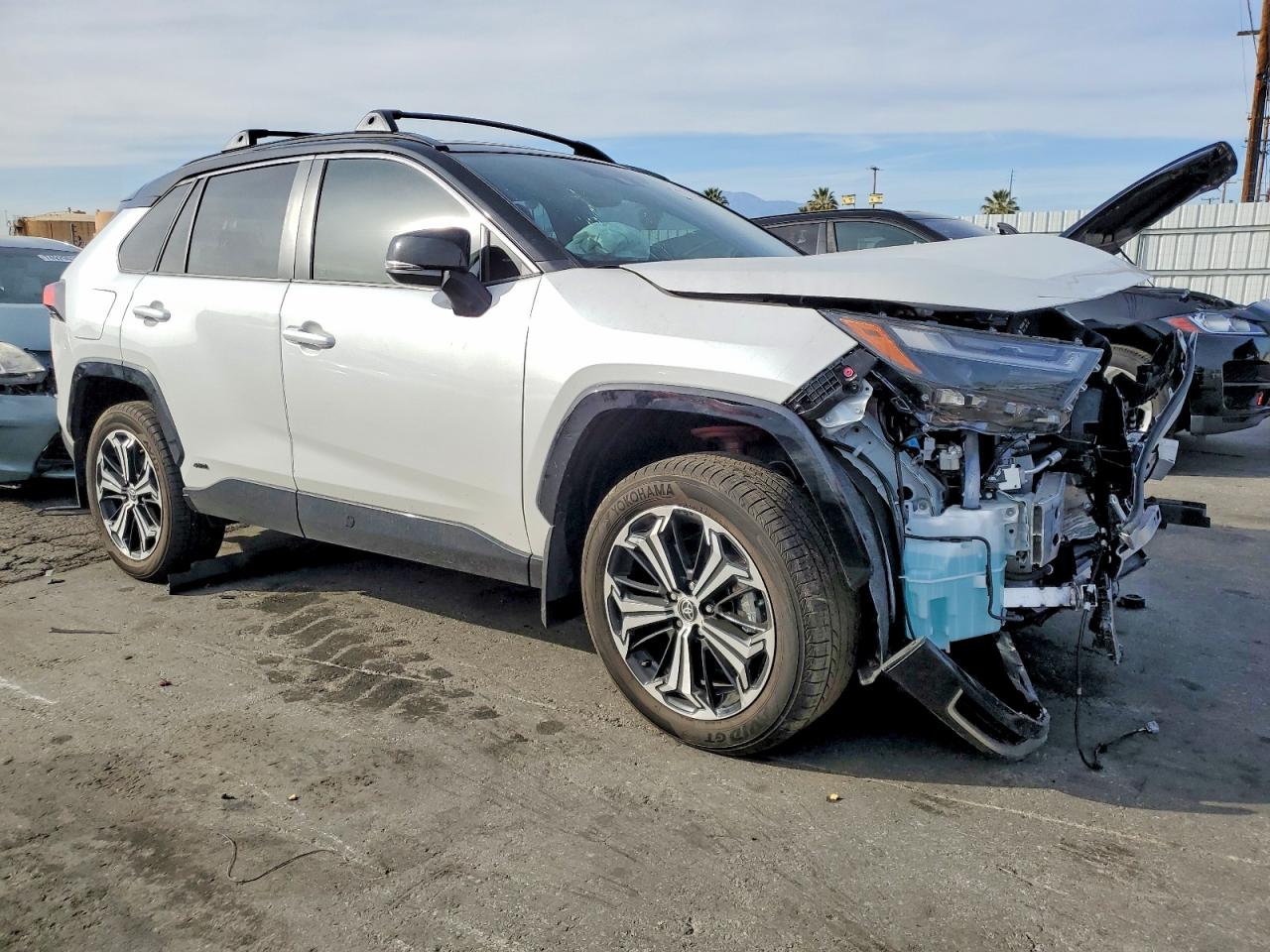 2025 TOYOTA RAV4 photo 4
