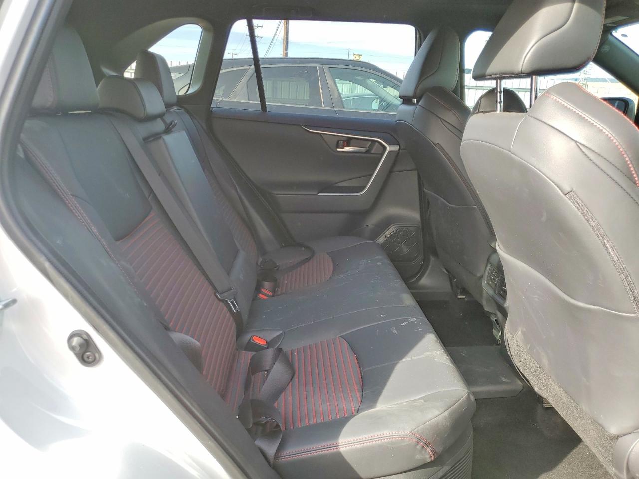 2025 TOYOTA RAV4 photo 11