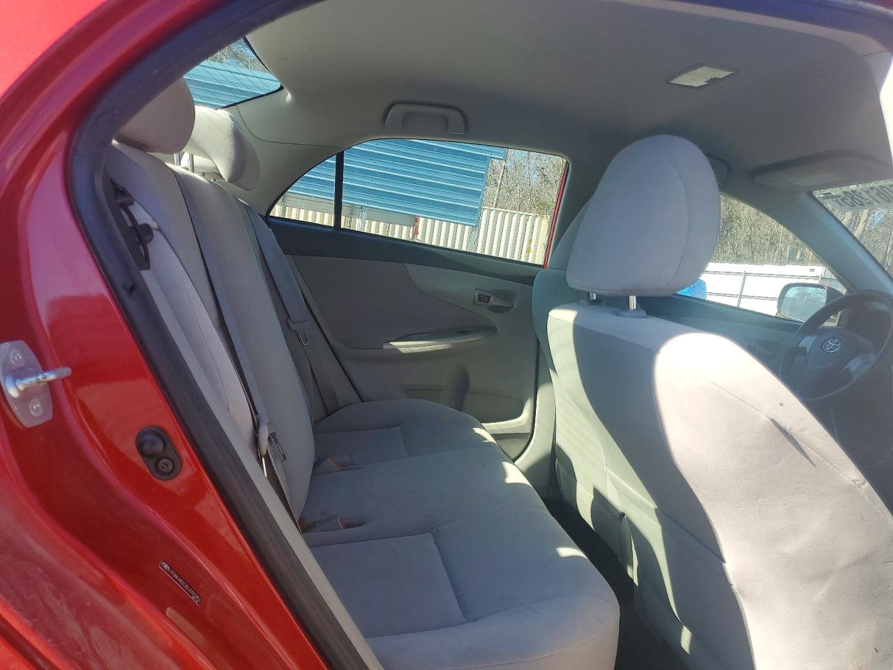 2011 TOYOTA COROLLA BASE photo 10