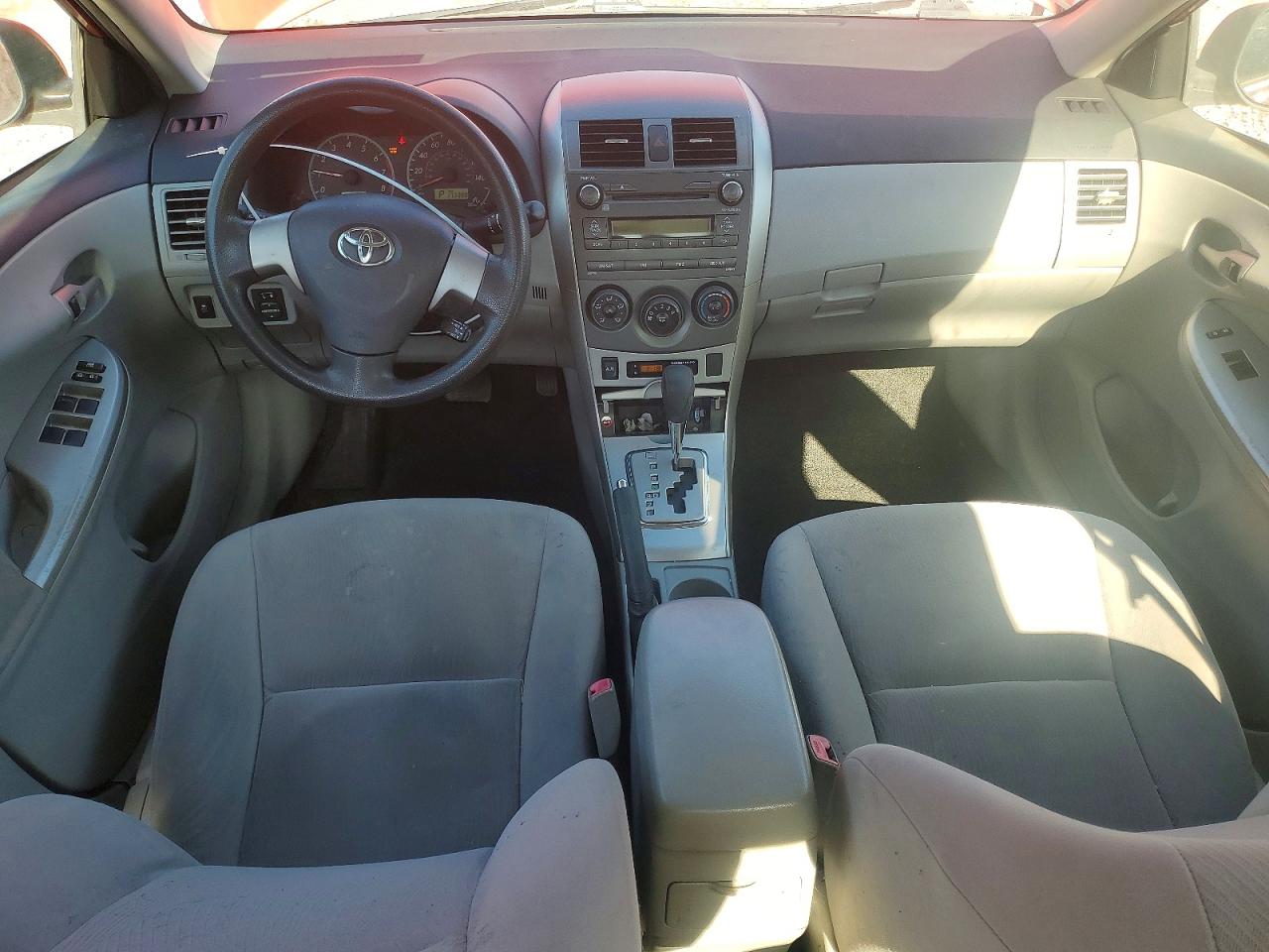 2011 TOYOTA COROLLA BASE photo 8