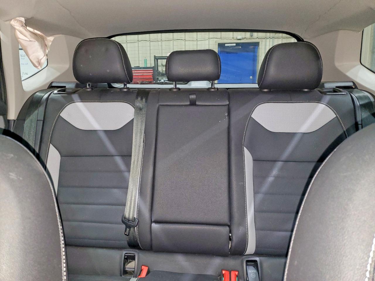 2024 VOLKSWAGEN TAOS SEL photo 19