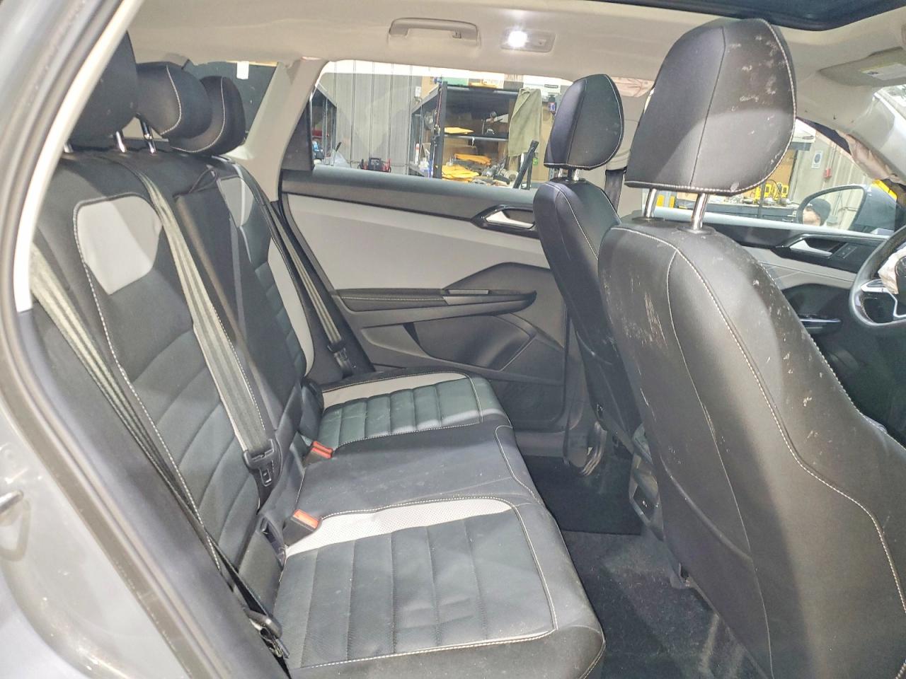 2024 VOLKSWAGEN TAOS SEL photo 21