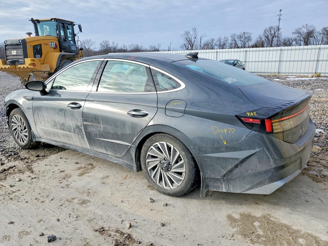 2024 HYUNDAI SONATA HYBRID photo 2