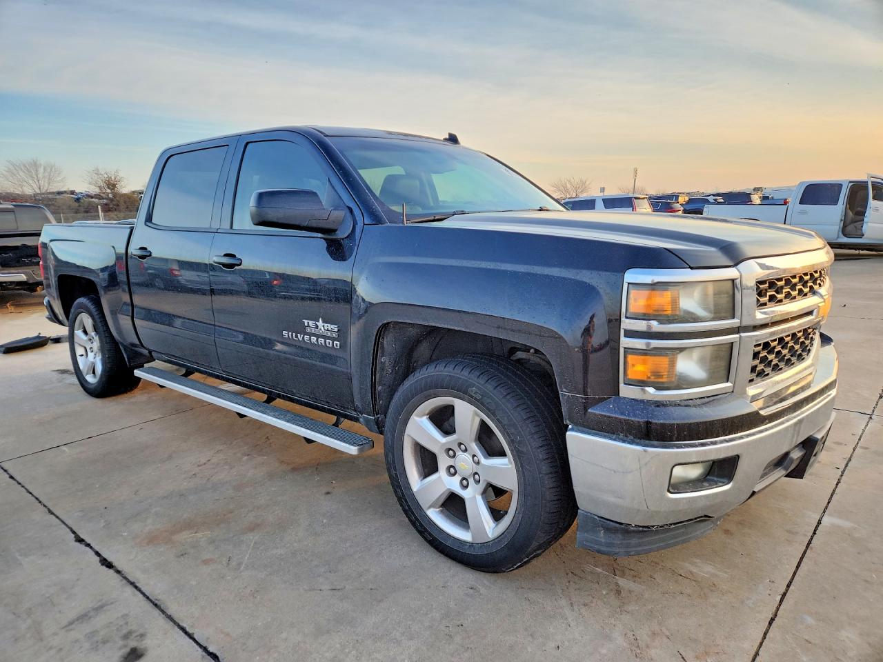 2014 CHEVROLET SILVERADO photo 4