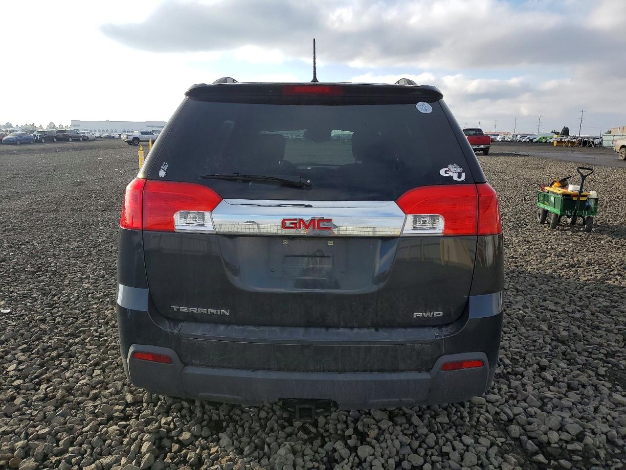 2013 GMC TERRAIN SLE photo 11