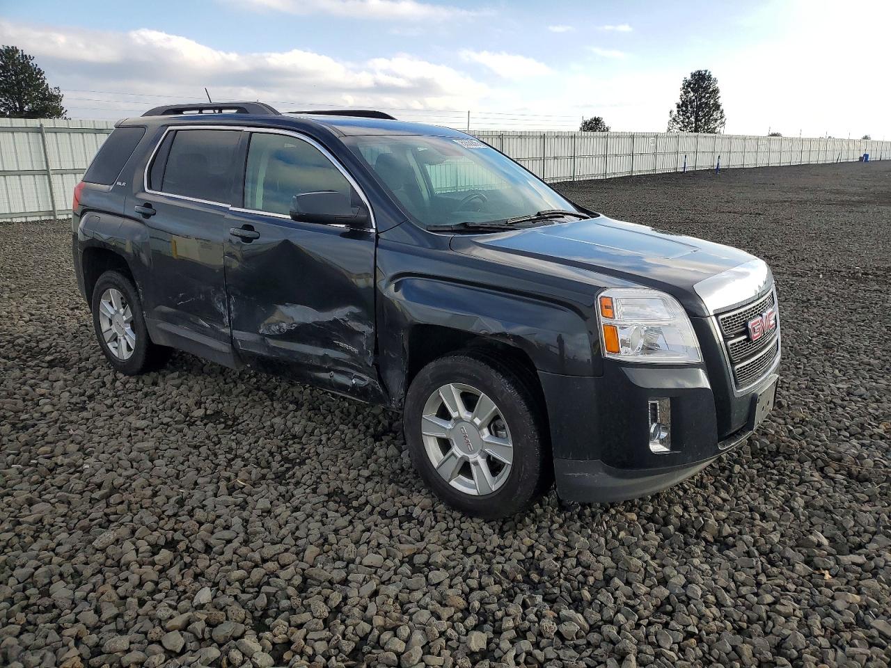 2013 GMC TERRAIN SLE photo 7