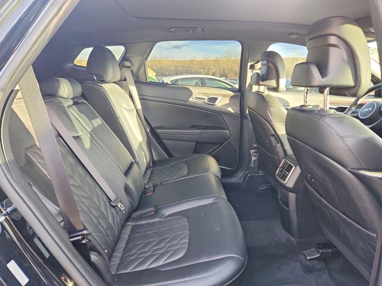 2023 KIA SPORTAGE X-LINE photo 31