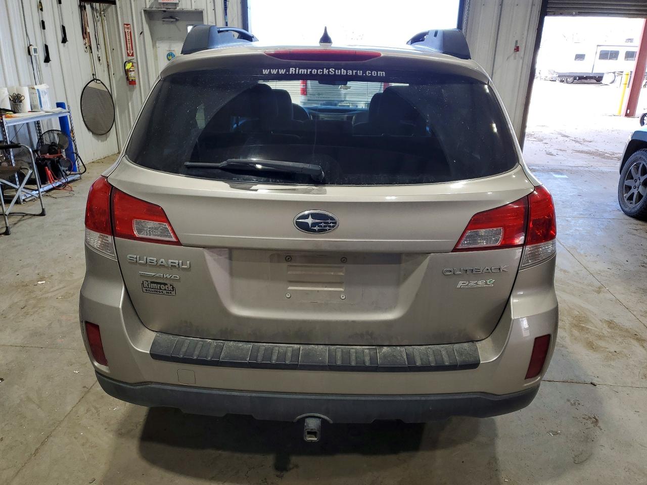 2014 SUBARU OUTBACK 2.5I PREMIUM photo 6