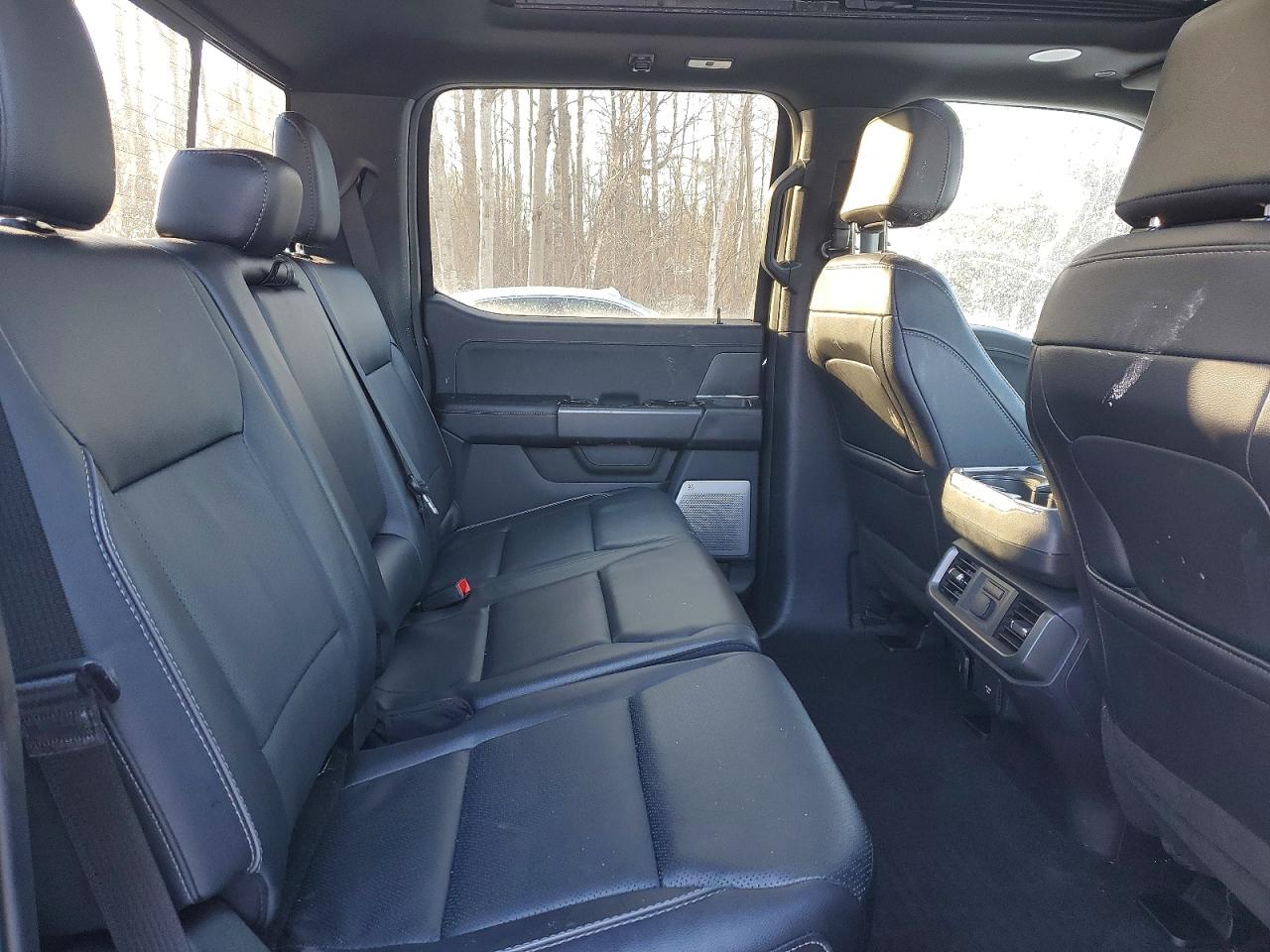2024 FORD F150 LARIAT photo 19