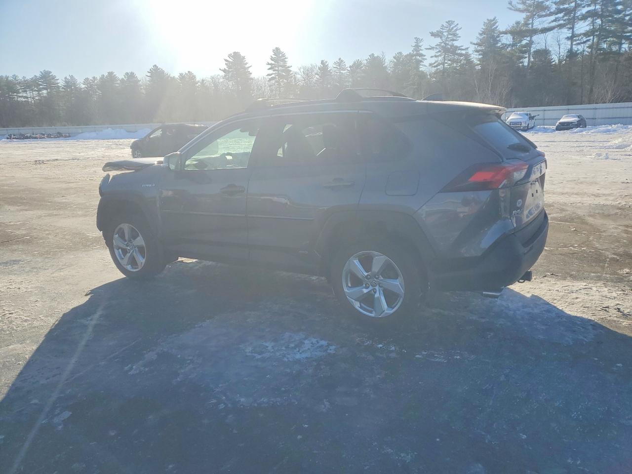 2021 TOYOTA RAV4 XLE PREMIUM photo 2