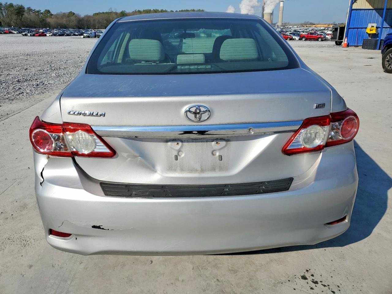 2012 TOYOTA COROLLA LE photo 6