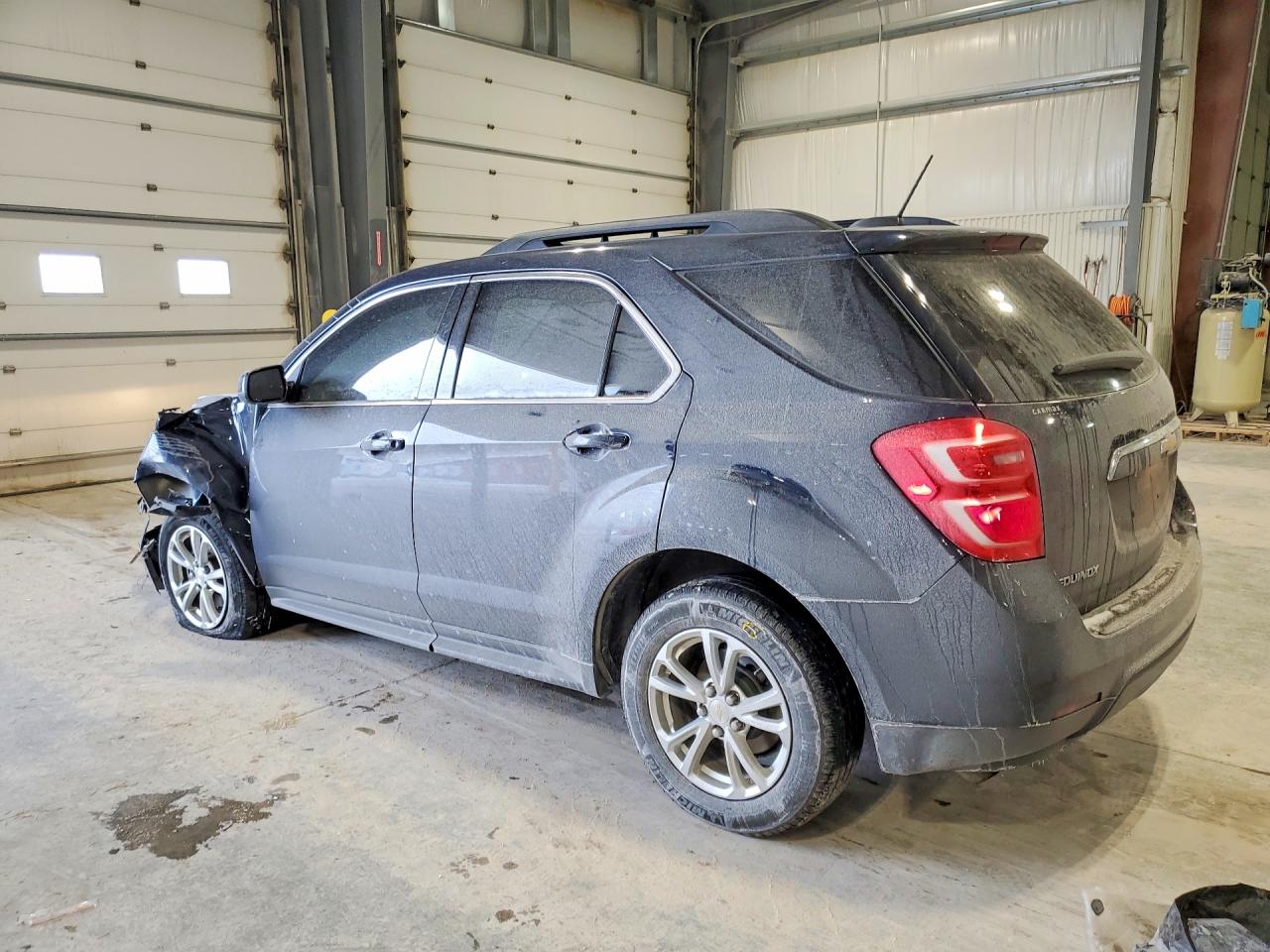 2017 CHEVROLET EQUINOX LT photo 2