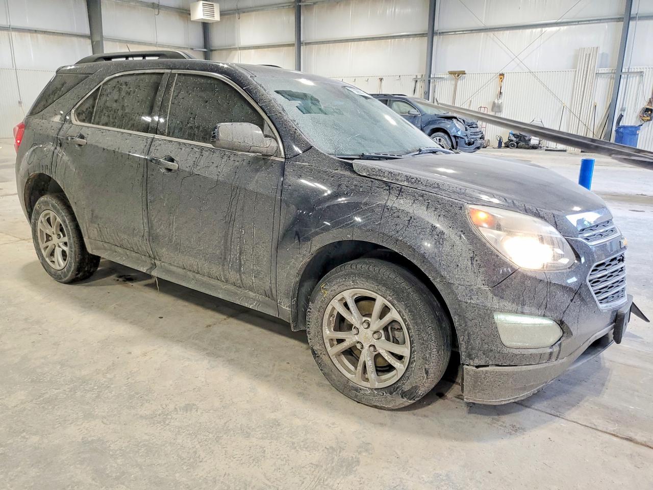 2017 CHEVROLET EQUINOX LT photo 4