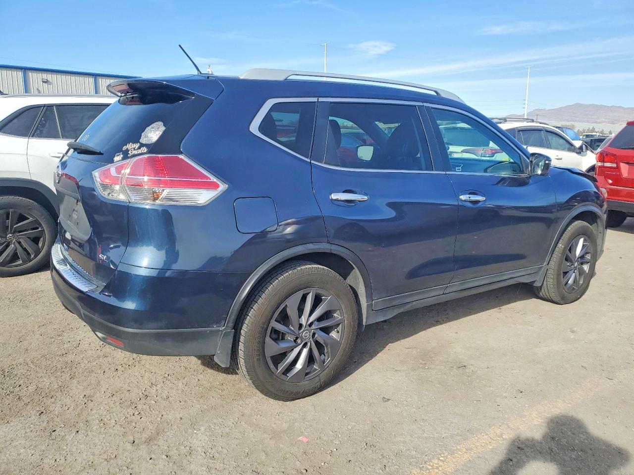 2016 NISSAN ROGUE SL photo 5