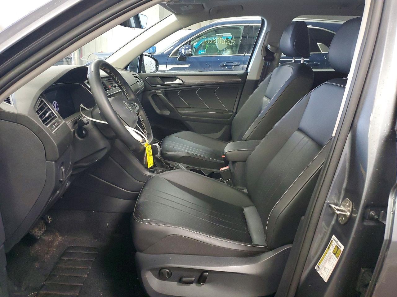 2024 VOLKSWAGEN TIGUAN SE photo 7