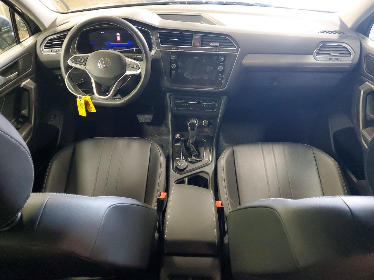 2024 VOLKSWAGEN TIGUAN SE photo 8