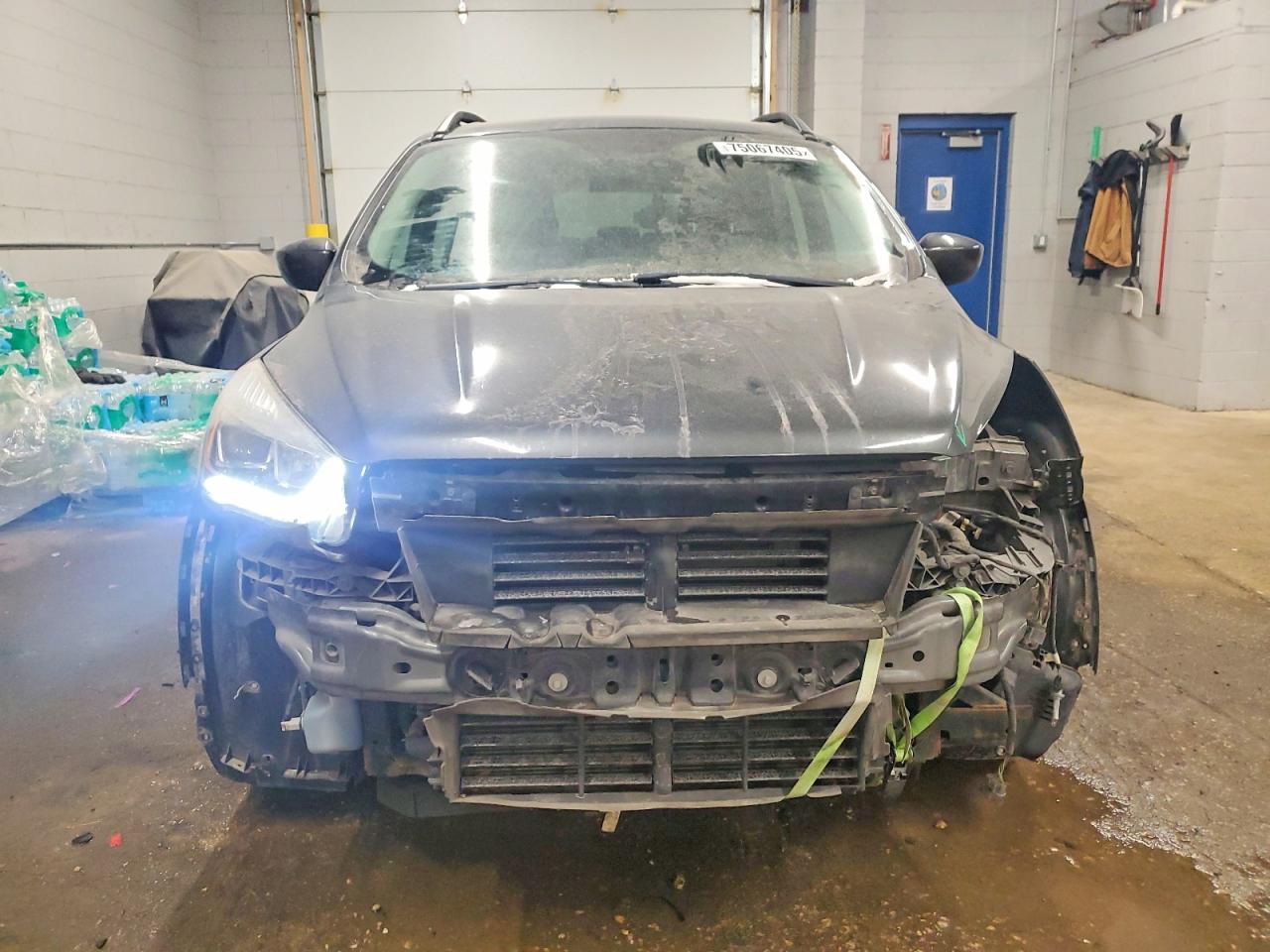 2017 FORD ESCAPE SE photo 13