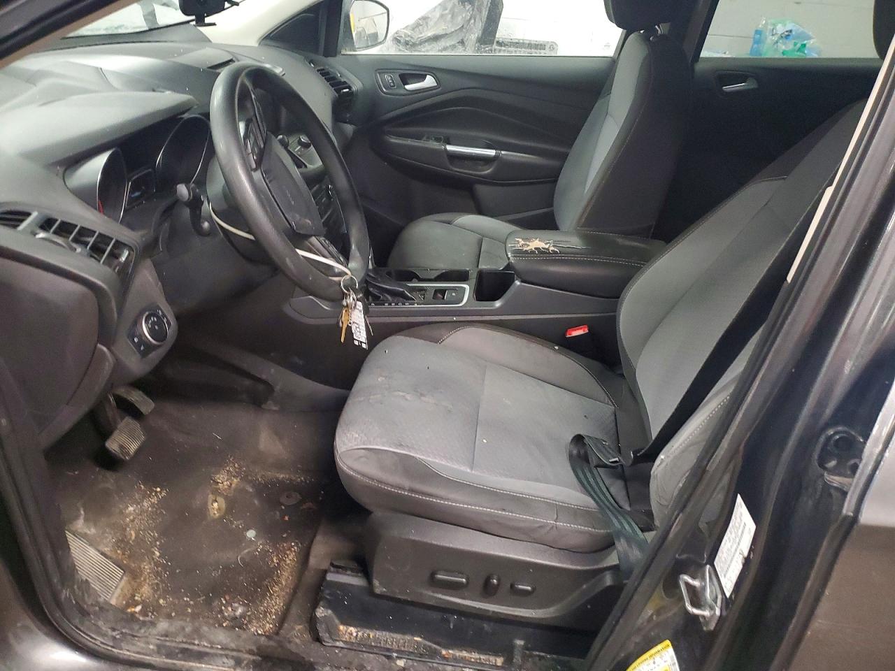 2017 FORD ESCAPE SE photo 19