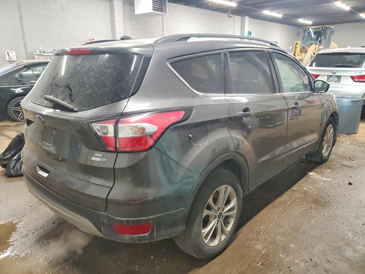 2017 FORD ESCAPE SE photo 7