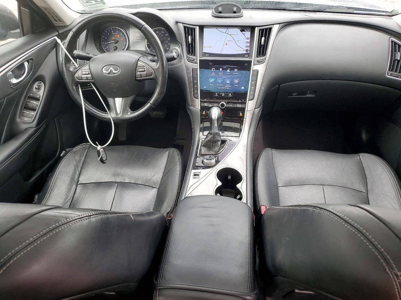 2015 INFINITI Q50 photo 15