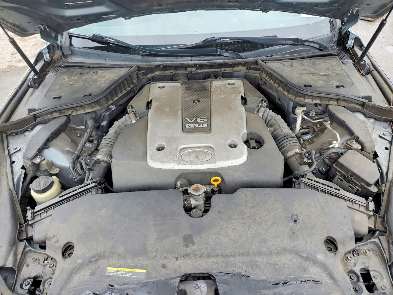 2015 INFINITI Q50 photo 21