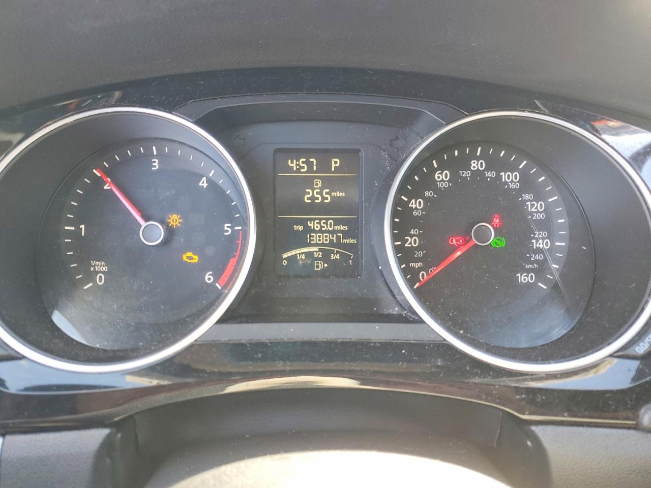 2015 VOLKSWAGEN JETTA TDI photo 9