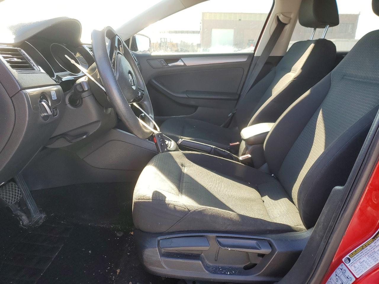 2015 VOLKSWAGEN JETTA TDI photo 7