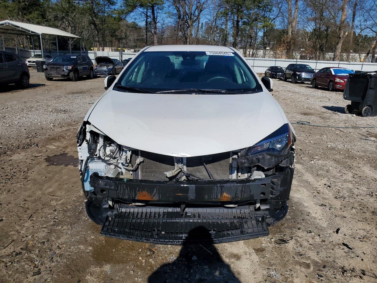 2018 TOYOTA COROLLA LE photo 9