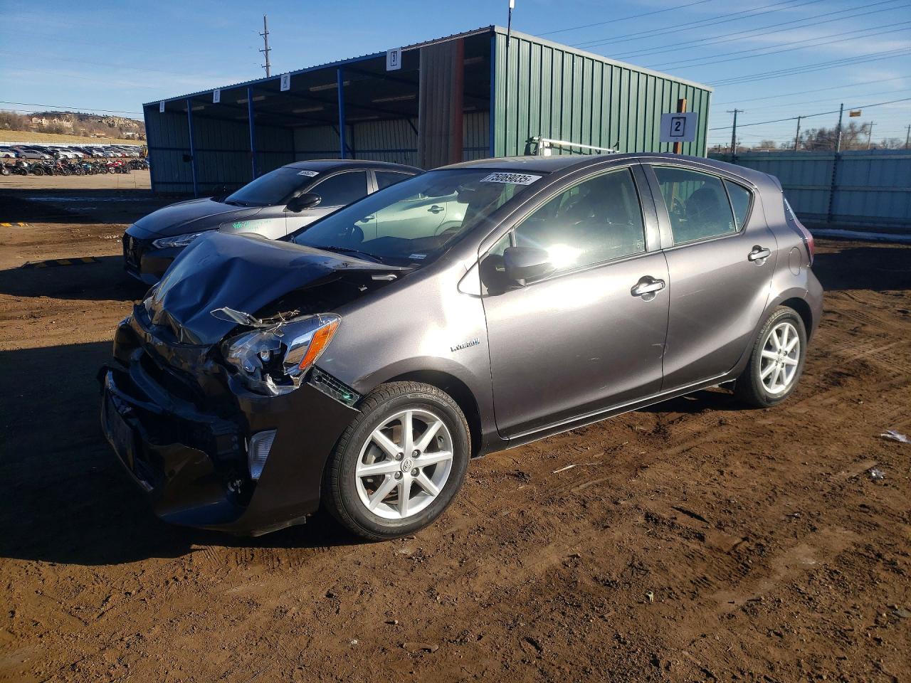 2016 TOYOTA PRIUS C