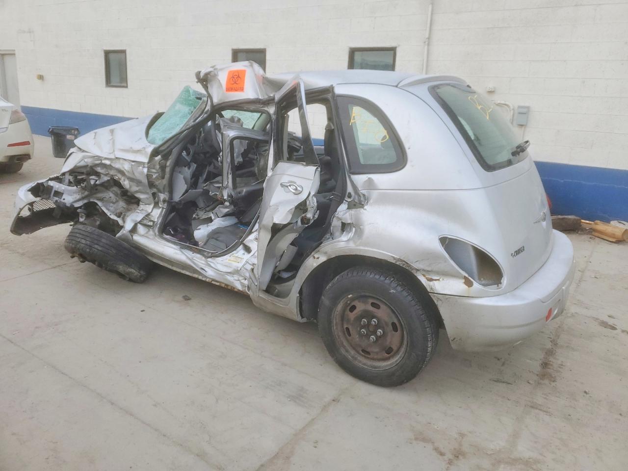 2008 CHRYSLER PT CRUISER photo 2