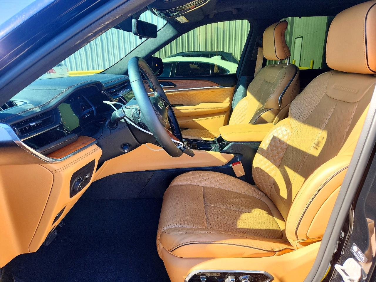 2023 JEEP GRAND CHEROKEE SUMMIT photo 13